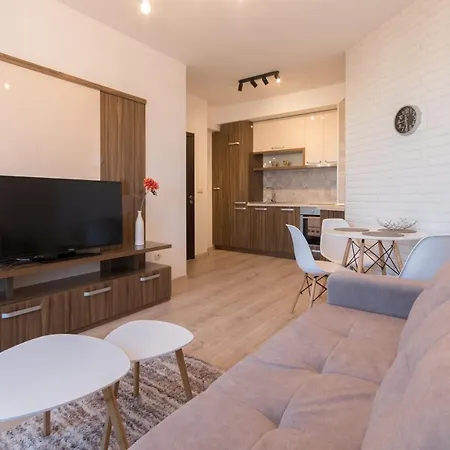 Triumph Apartment *